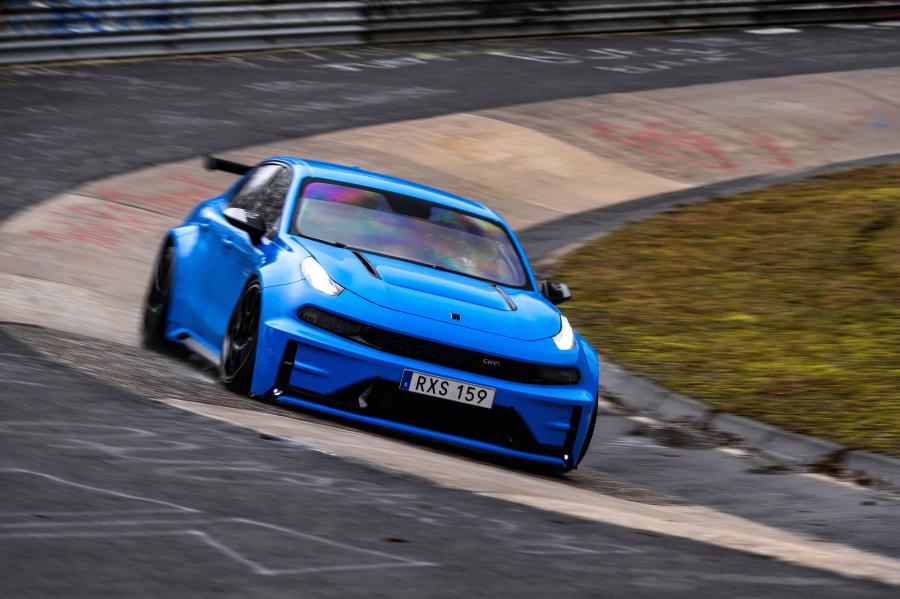  LYNK&Co 03 Cyan Concept 2019 года  (фото 32 из 43)